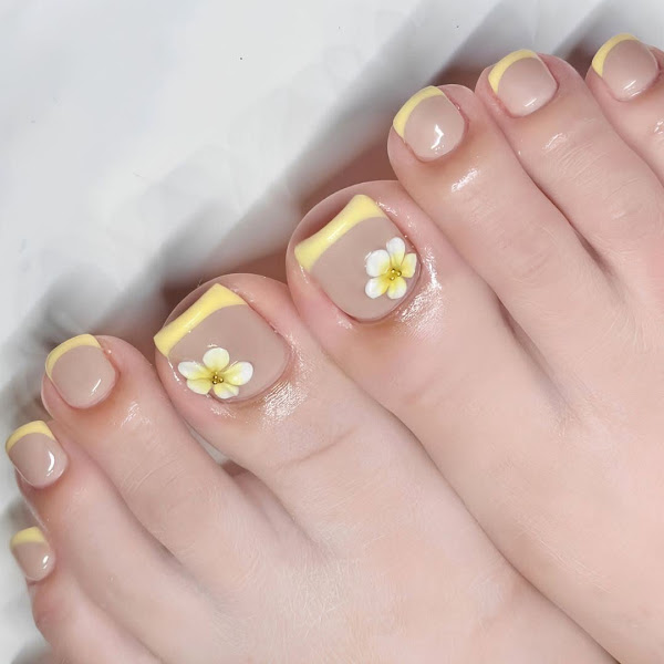 Galaxy Nails Spa
