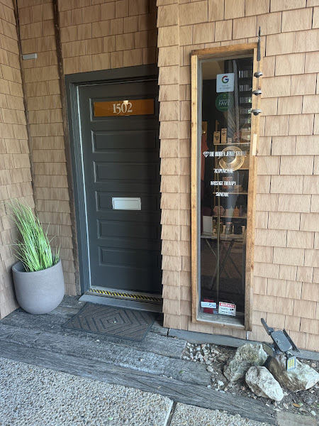 The Hidden Jewel Studio + Head Spa 3