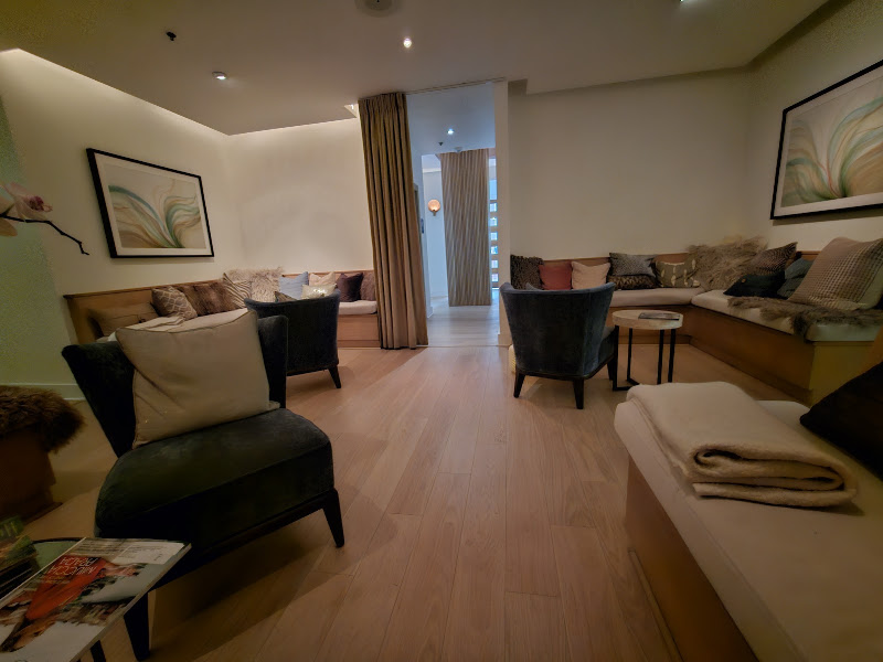 Hiatus Day Spa • Med Spa 4