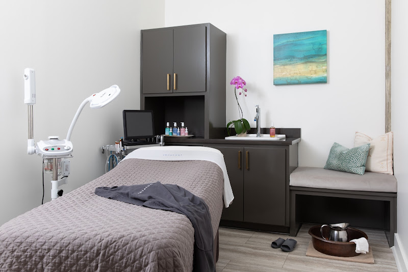Hiatus Day Spa • Med Spa 5