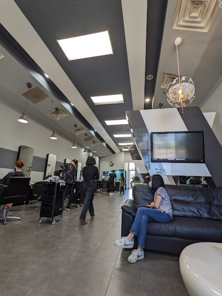 CNN Hair Team Salon 3