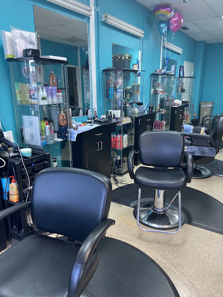 A & W Hair Salon 4