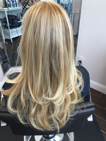 Tina Q Salon 4
