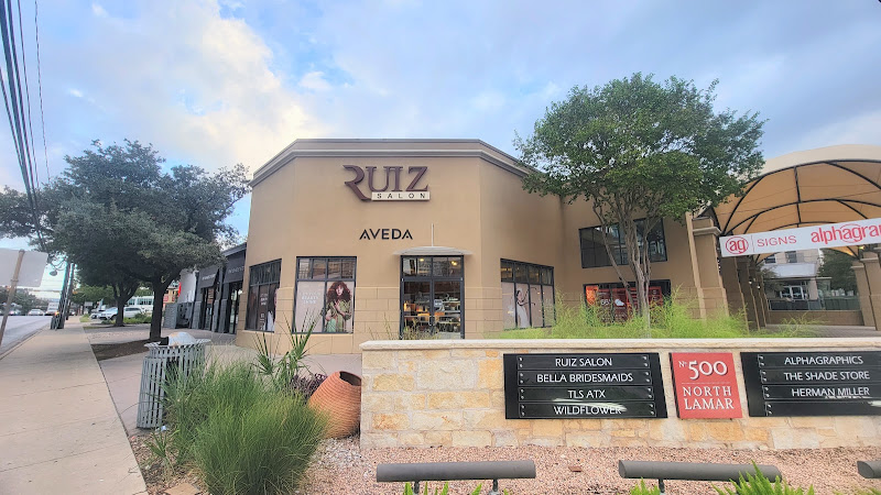 Ruiz Salon 2
