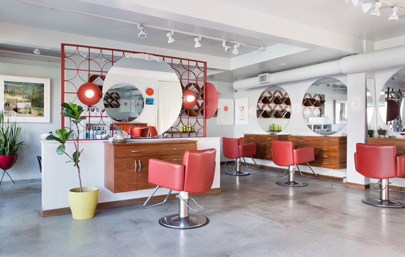 Path Salon Balcones