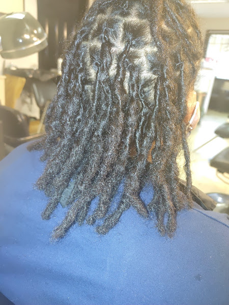 Loc's 101 Dreadlock Studio 3