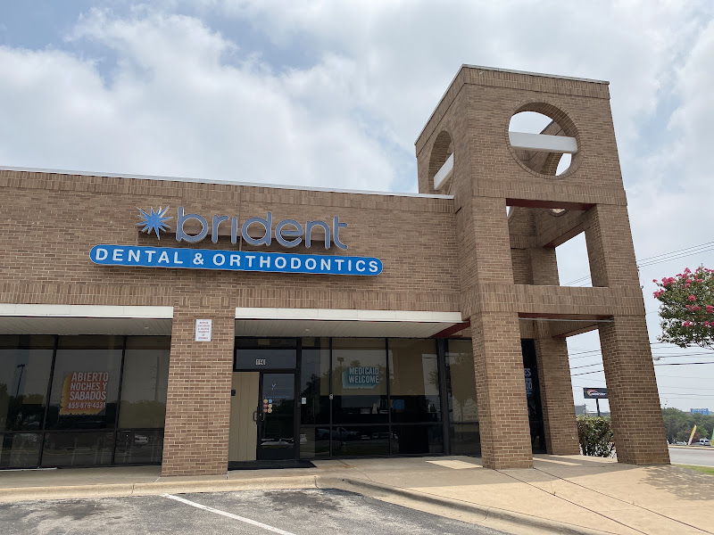 Dentist in Austin.