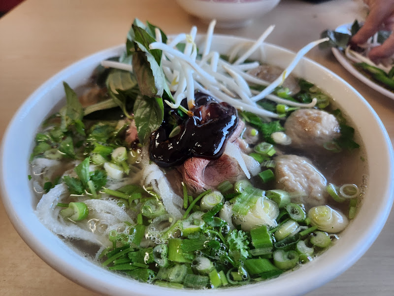 Pho Tau Bay Ltt Restaurant 3