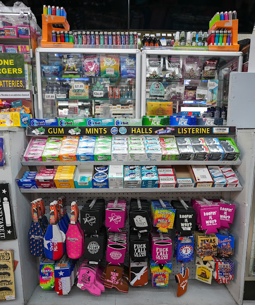 Scruffy’s Souvenirs & Food Mart 3