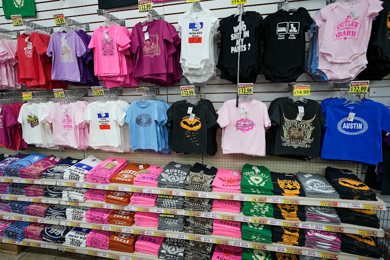 Scruffy’s Souvenirs & Food Mart 4