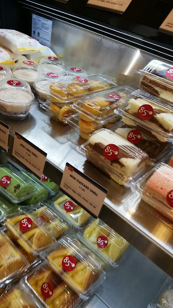 85°C Bakery Cafe - Fountain Valley 2