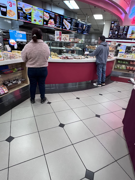 Lee's Sandwiches 4
