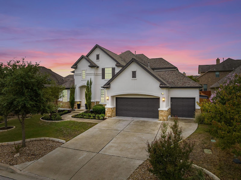 The Mangin Team at Real Broker LLC - Austin & Dripping Springs Realtors 4