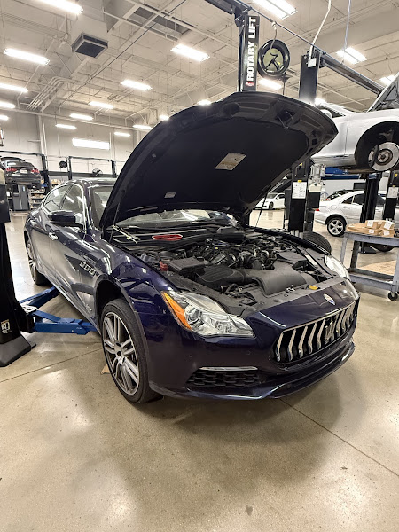 Luxury Auto Works - Austin 5