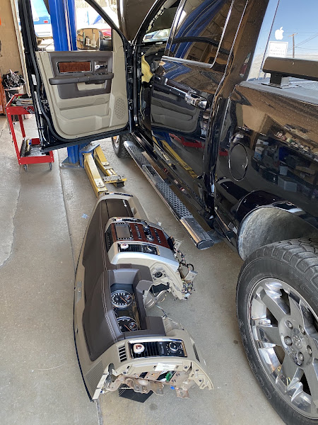 Sam's Auto Care 4