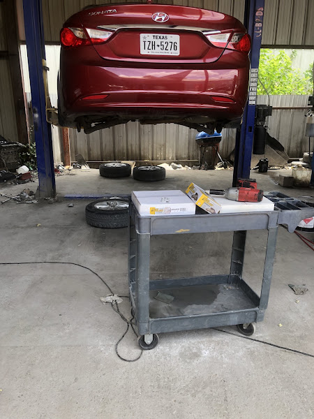 Cuba's Automotive Service 2