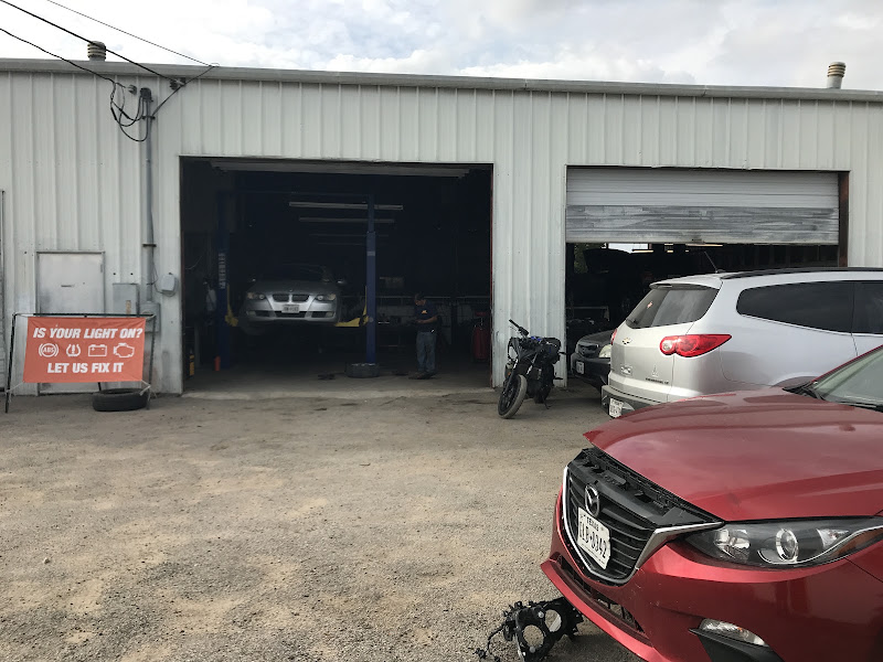 Davo’s Auto Repair & Service 4