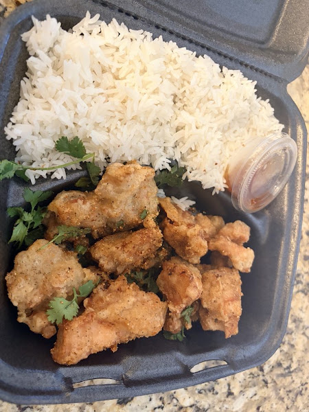 Aroy Ver Thai Bite the food truck 2