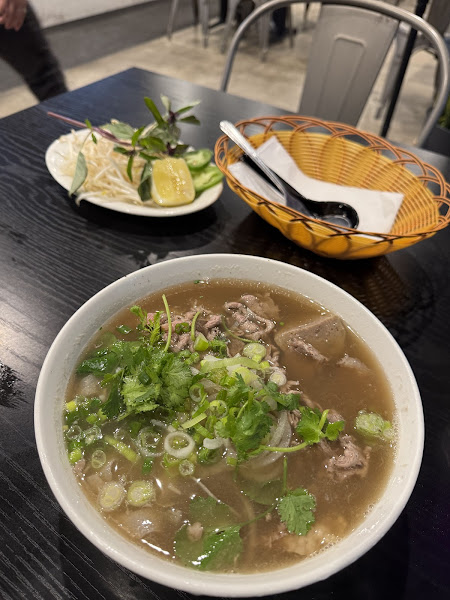MOC KITCHEN Pho & Grill 3