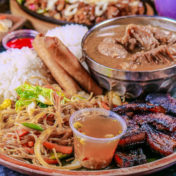 Sari-Sari Filipino Restaurant, Market, & Bakery 5