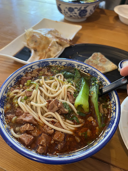 Mian noodles and dumplings 3