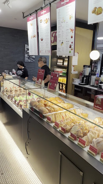 La Panadería Bakery Café 2