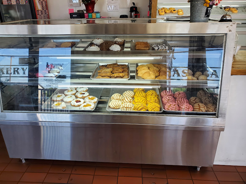 Chacha Bedoy Donuts and Bakery 4