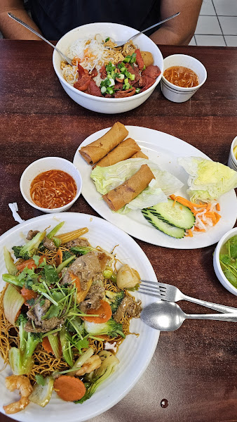 Pho Cali Restaurant 3