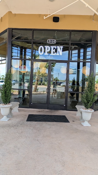 Crepeccino Café & Creperie 3