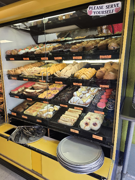El Folklor Bakery 3