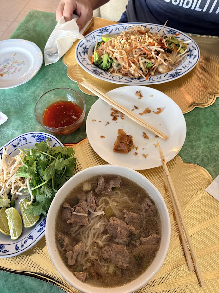 Continental Vietnamese Thai and Mex Food 2