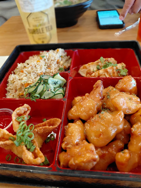 Artea Bubble Tea + Eats 2