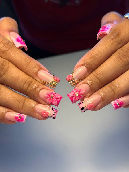 9194 Luxury Nail Lounge San Antonio 2