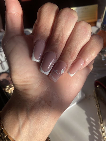 Wynn's Nail Lounge 2