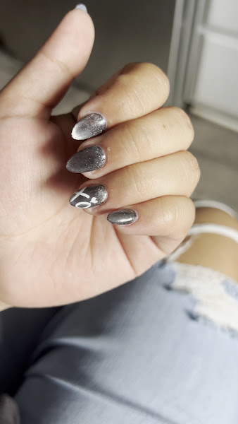 Honey nails 3