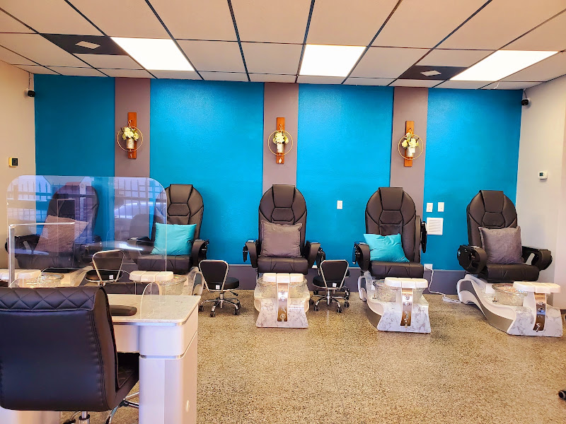 K N nails & Spa 5