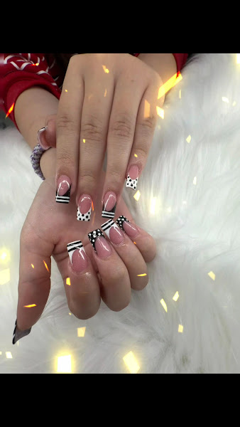 Music Nail Lounge 2
