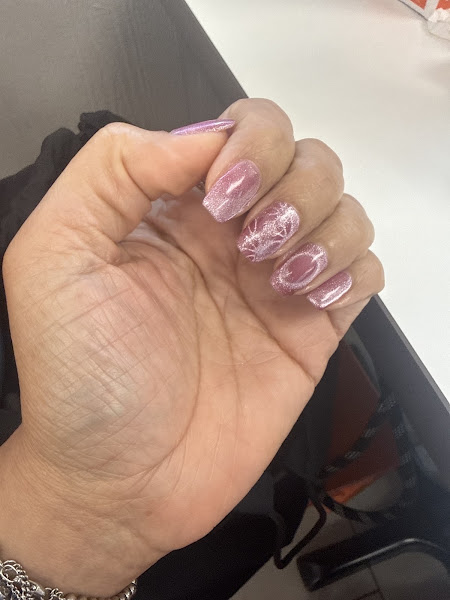 Luxe Nail Bar 2 2