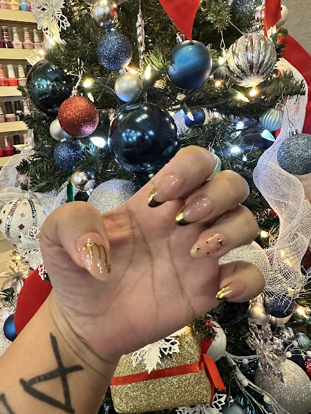 Vans Nails & Spa