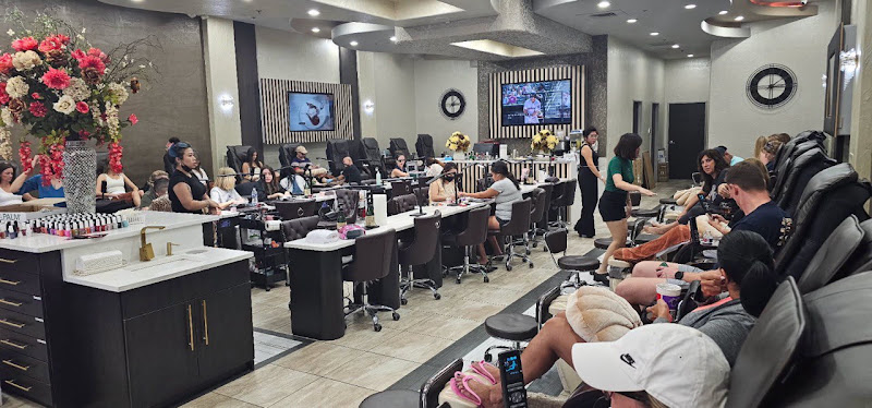 Valencia Nails & Spa San Antonio 4