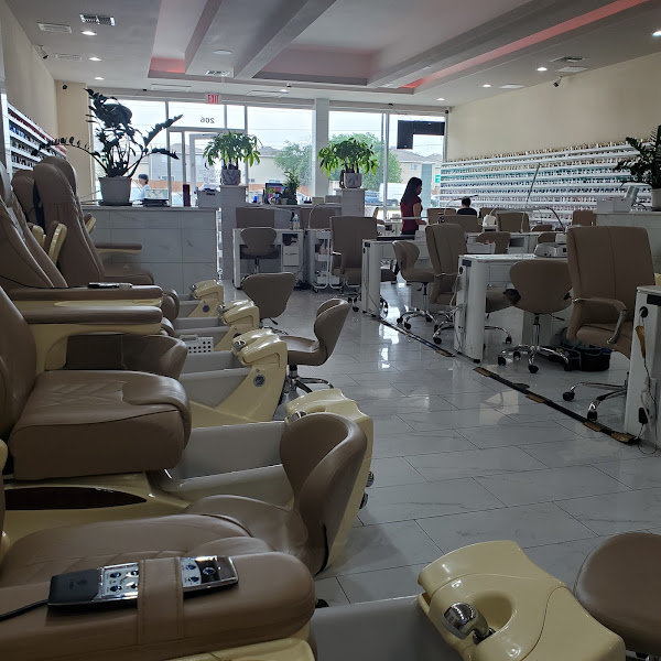 Veneto Nails 5