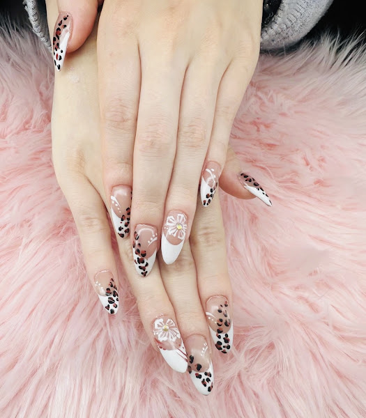 Rose Nails 2