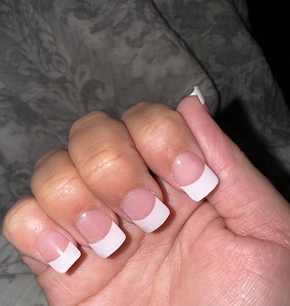 Fong Nail Salon