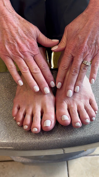 Tina Nail 3