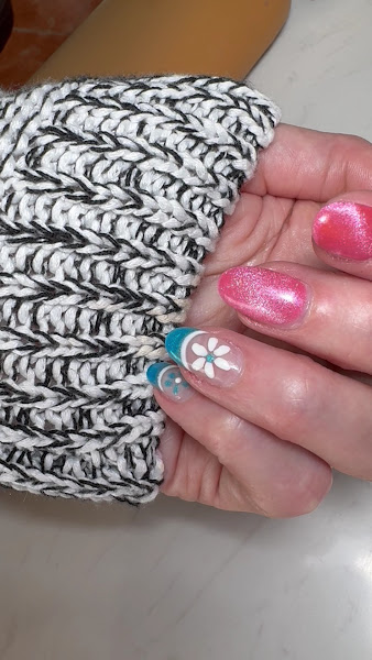 NAVARRA Nails & Spa (10 % off for Military,Teacher and students) 3