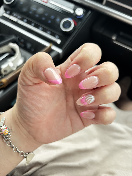 A Family Nails & Spa