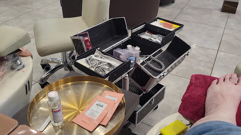 ASIANA NAILS LOUNGE 2