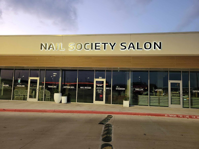NAIL SOCIETY SALON (20% off 1st time client)