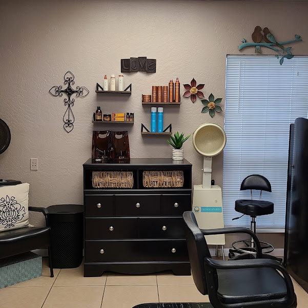 Salon Mia LLC 5