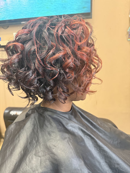J' Jireh's Salon & Hair Restoration Center Llc 3